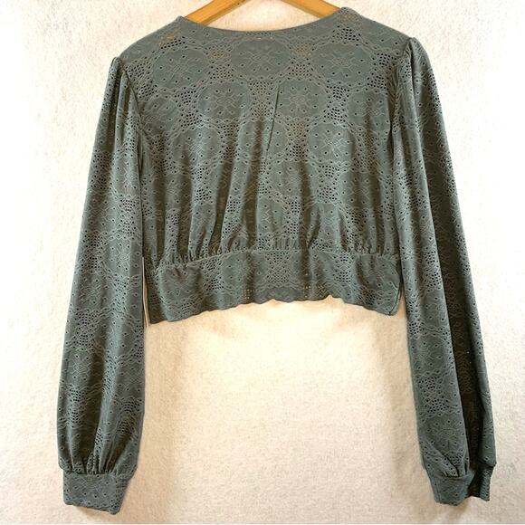 Urban Romantics Womens Milkmaid Crop Top Sz L Gray Coquette‎ Boho Eyelet Lace - Picture 8 of 13